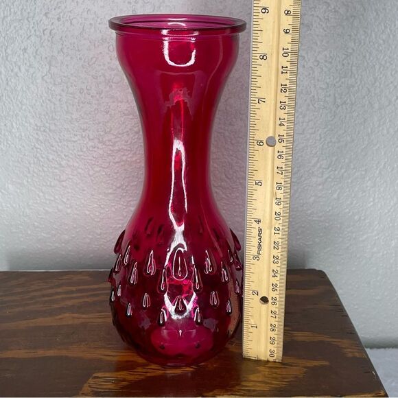 Greenbrier International Textured Pink Strawberry Glass Vase - Picture 5 of 9